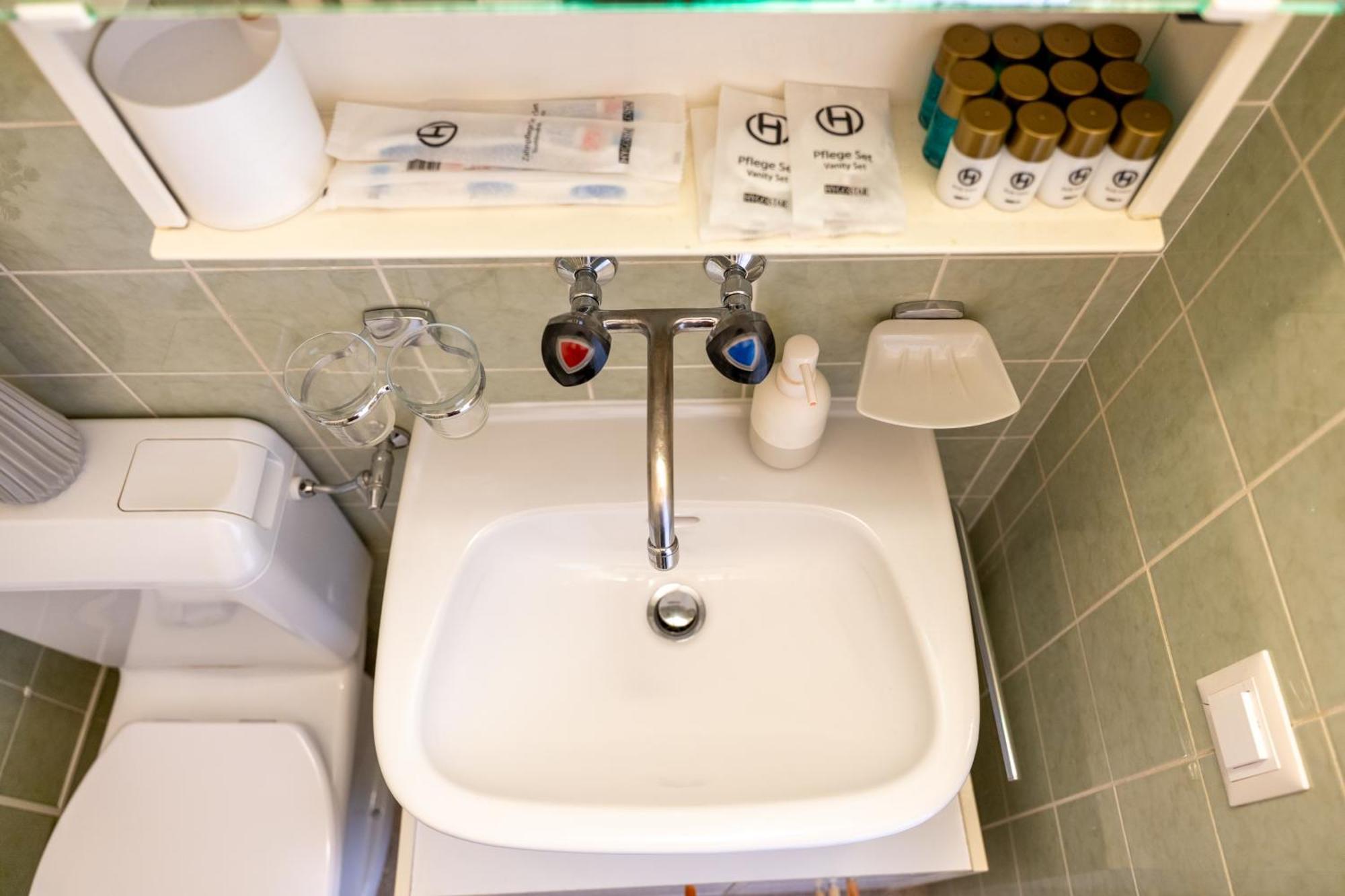 Gemuetliche Grosse Wohnung Naehe Uni Bâle Extérieur photo